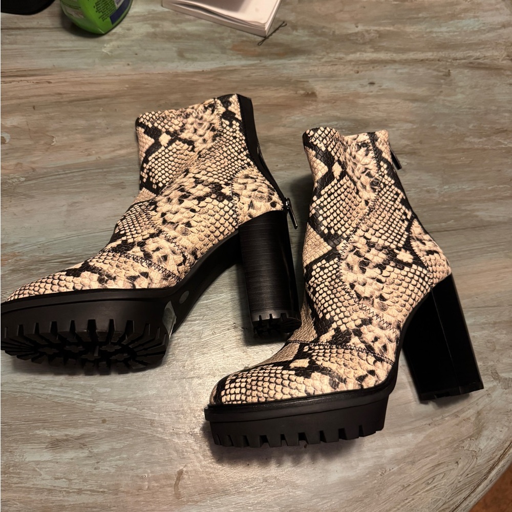 Vince Camuto Black and Cream Snakeskin Ankle Boots